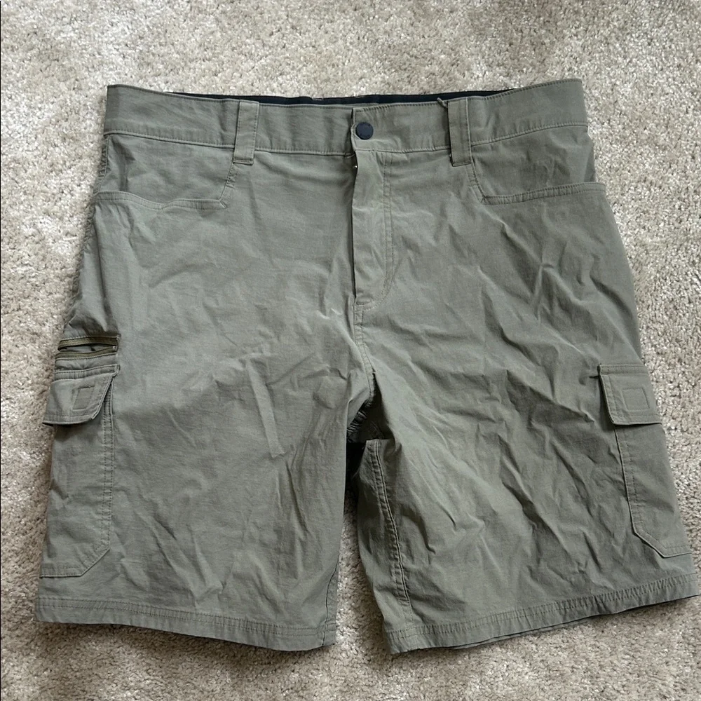 Orvis Men’s Cargo Shorts Tech Hiking 36 - Picture 1 of 5